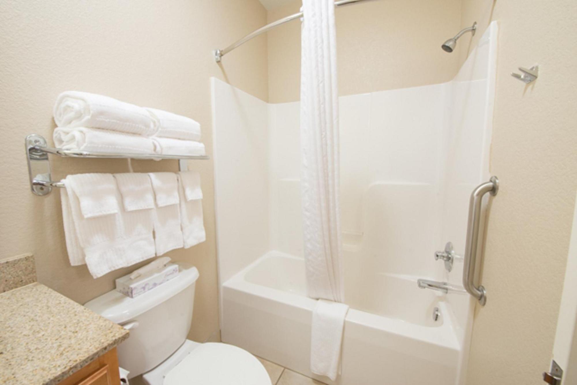 King Studio Suite