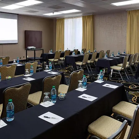 Radisson Hotel Bismarck-2